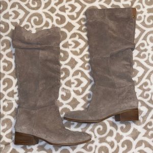 Steve Madden Ponrosa Suede Boots